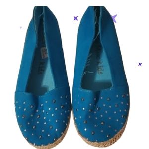 New size 3 canvas blue studded slip ons